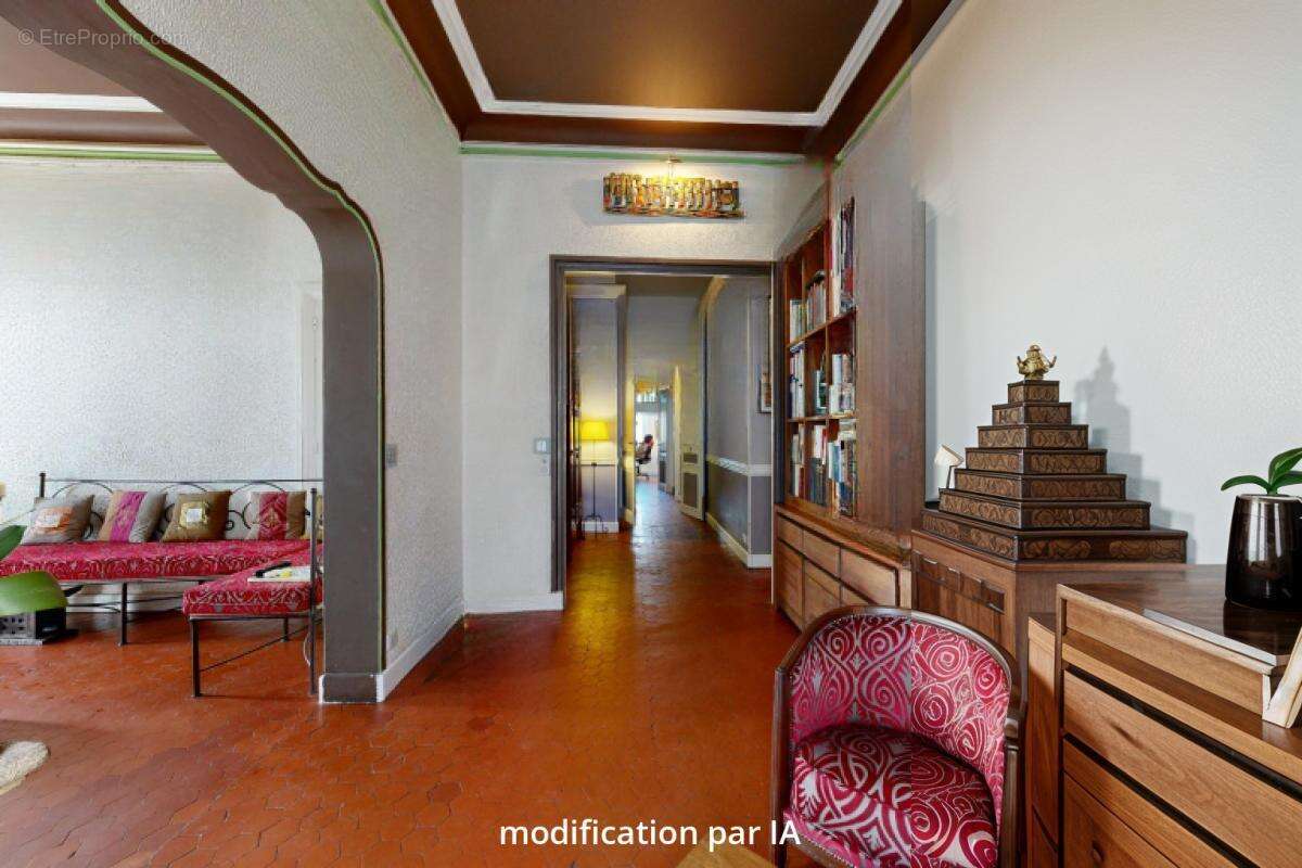 Appartement à MARSEILLE-1E