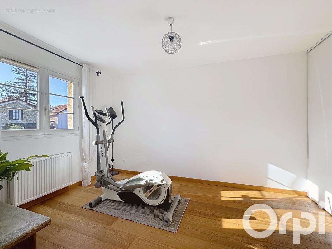 Maison à BALLAINVILLIERS