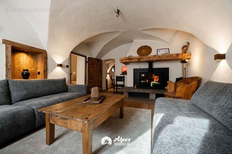 Appartement à LA SALLE-LES-ALPES