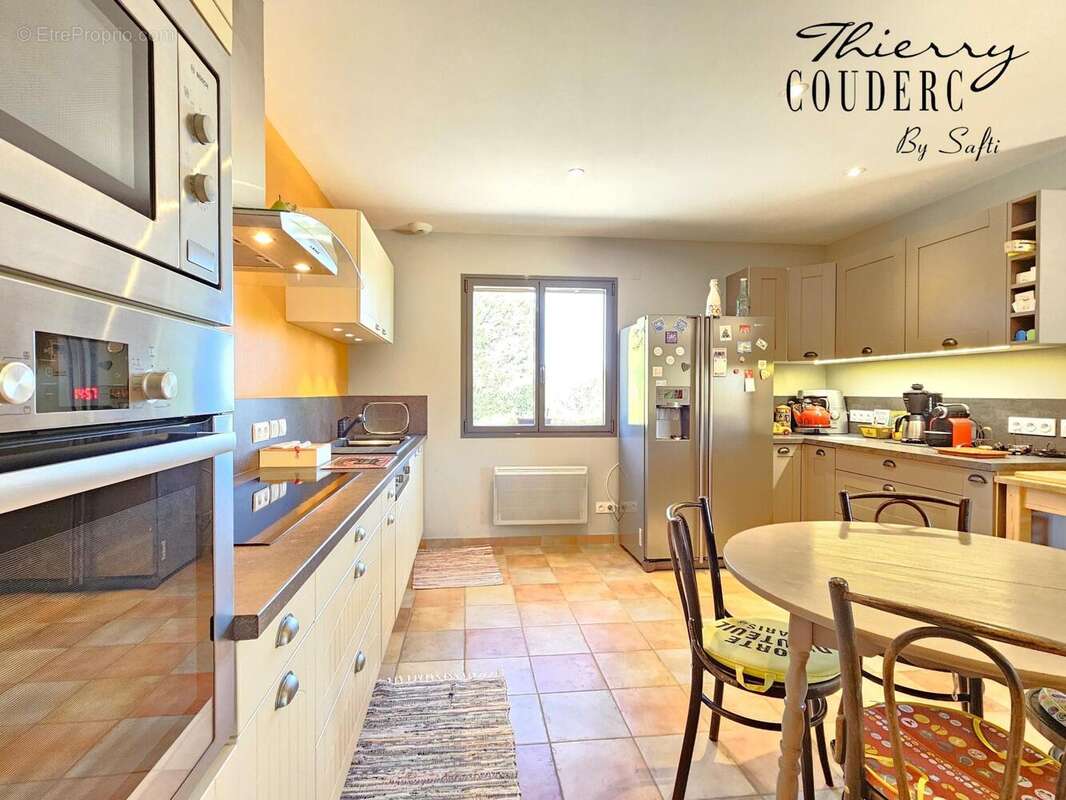 Maison 145 m² à Saint-Crepin-Et-Carlucet  - photo 7
