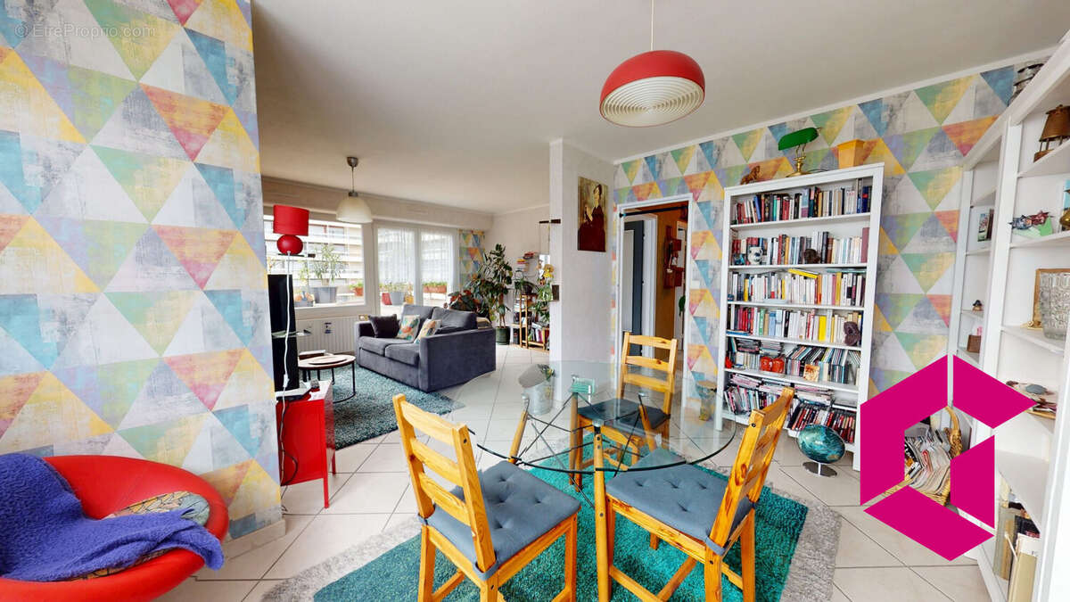 Appartement à SAINT-ETIENNE