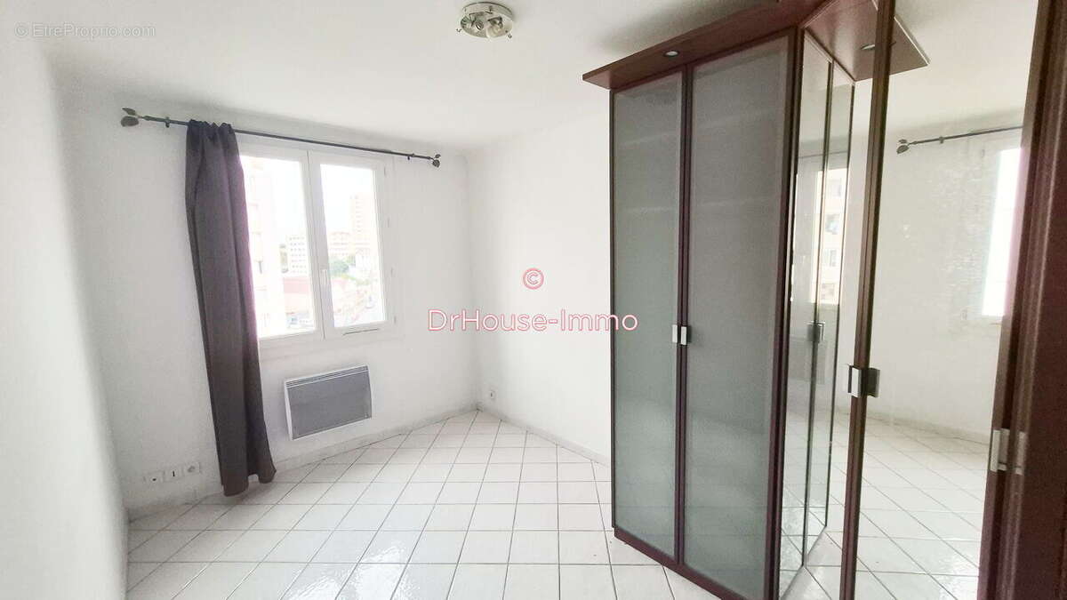 Appartement 64 m² à Marseille-14e  - photo 13