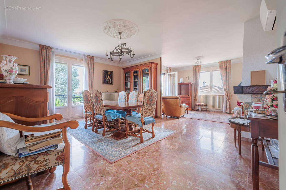 Maison à VILLENEUVE-TOLOSANE
