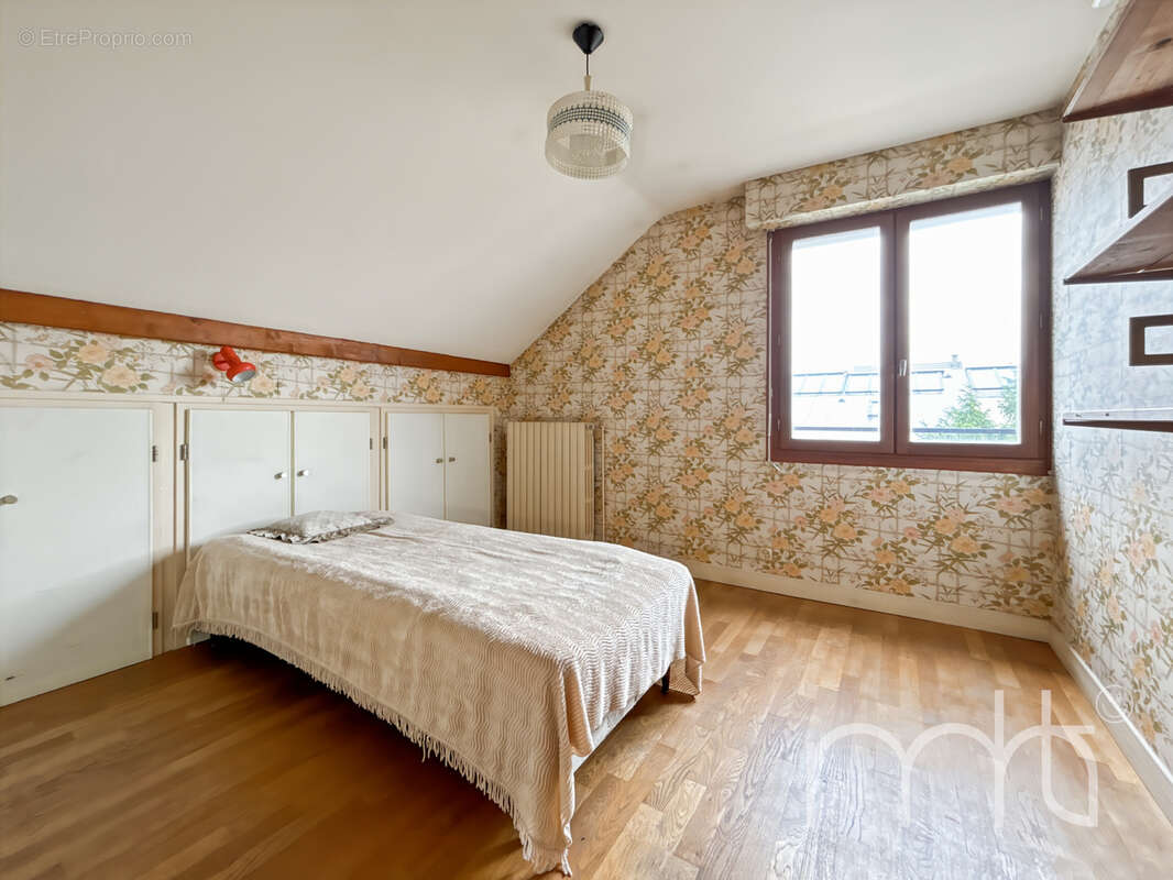 Maison à COLOMBES