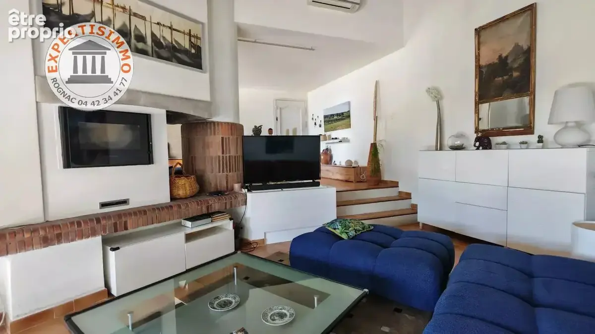 La Fare les oliviers - villa d'architecte  176m² sur 810m² de terrain - photo 4