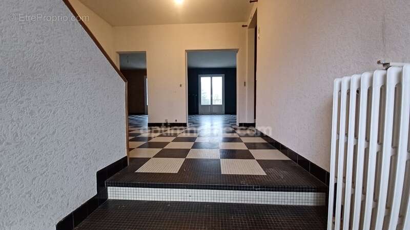 Maison à POUGUES-LES-EAUX