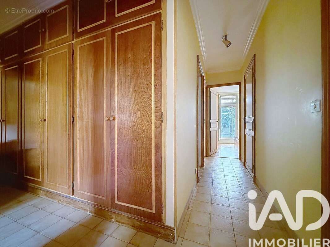 Photo 8 - Appartement à CLICHY