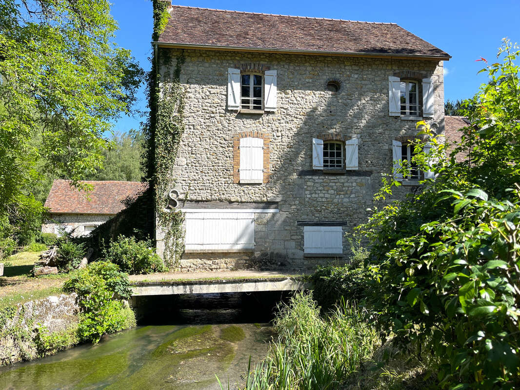 Ancien Moulin   Un domaine unique de 11 hectares - photo 3