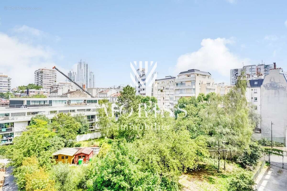 Appartement à PARIS-19E