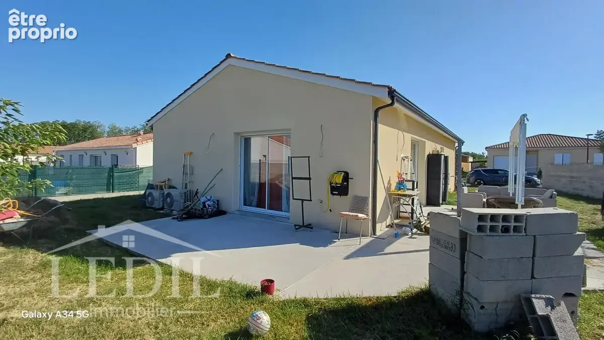  Maison récente de plain-pied – 95 m² – 3 chambres – Landiras - photo 2