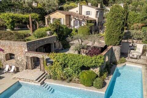 Maison à MOUANS-SARTOUX