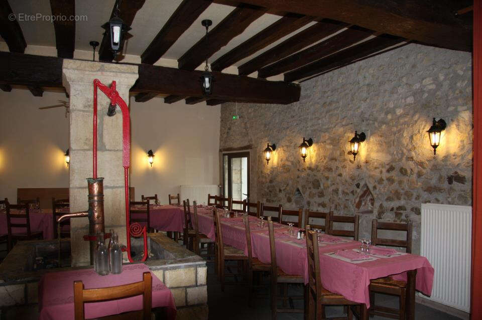 Commerce à SAINT-SATUR