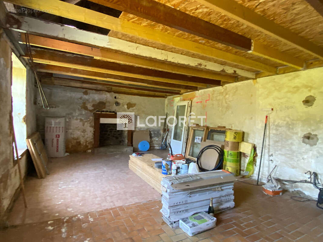 Maison à PLOURIVO