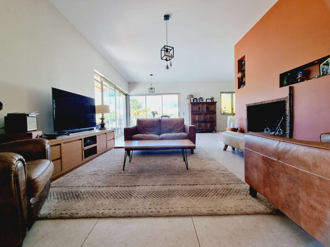 Maison à SAINT-RAPHAEL