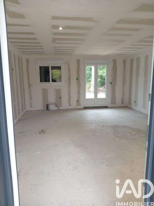 Photo 4 - Maison à MEHUN-SUR-YEVRE