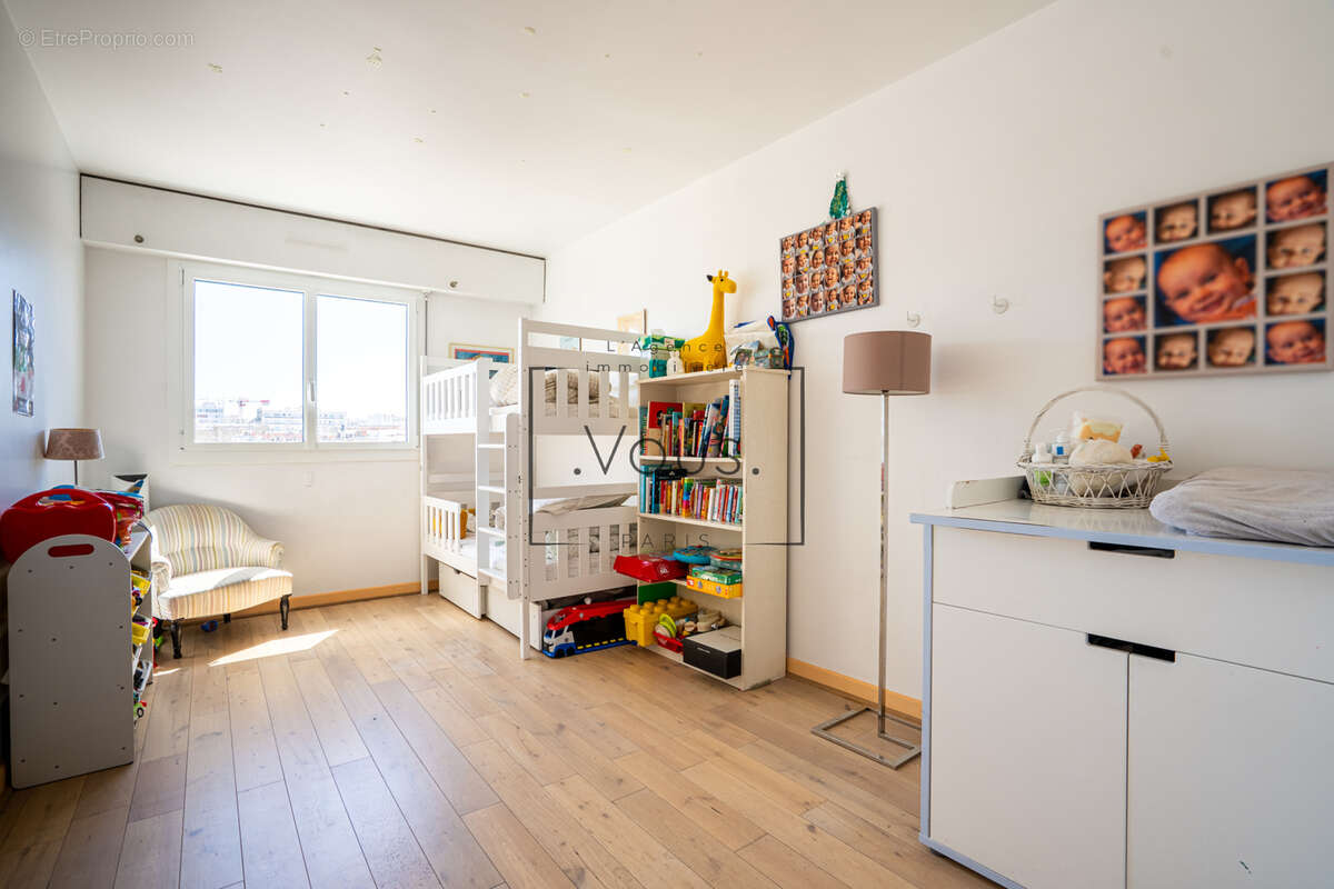 Appartement à PARIS-15E