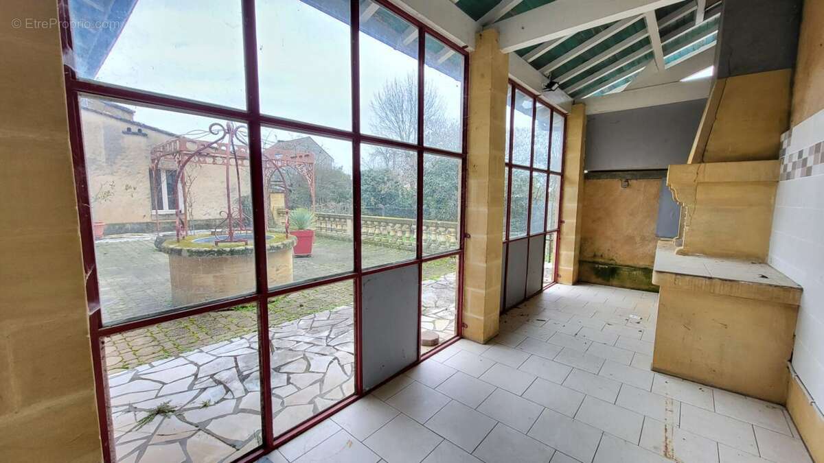 Maison à VILLEFRANCHE-DE-LONCHAT