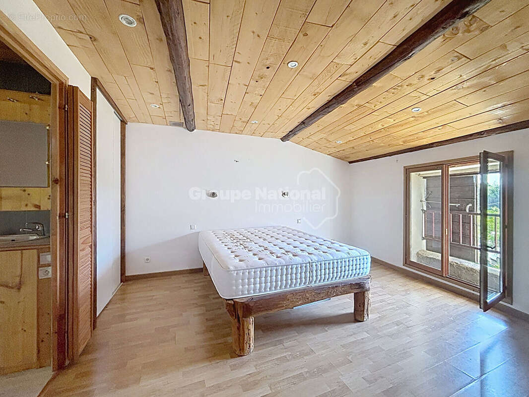 Maison de village Lauris  4 chambres - photo 10
