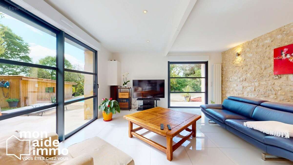 Maison à SAINT-QUENTIN-DE-BARON