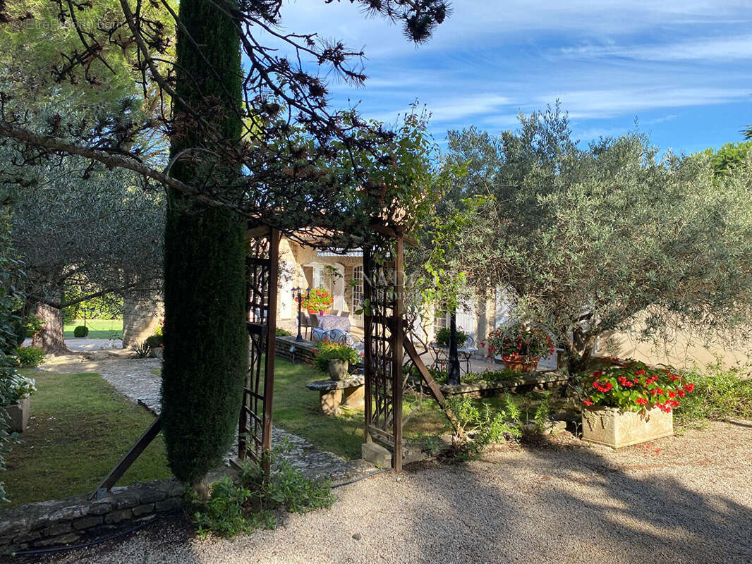 Maison à PLAN-D'ORGON