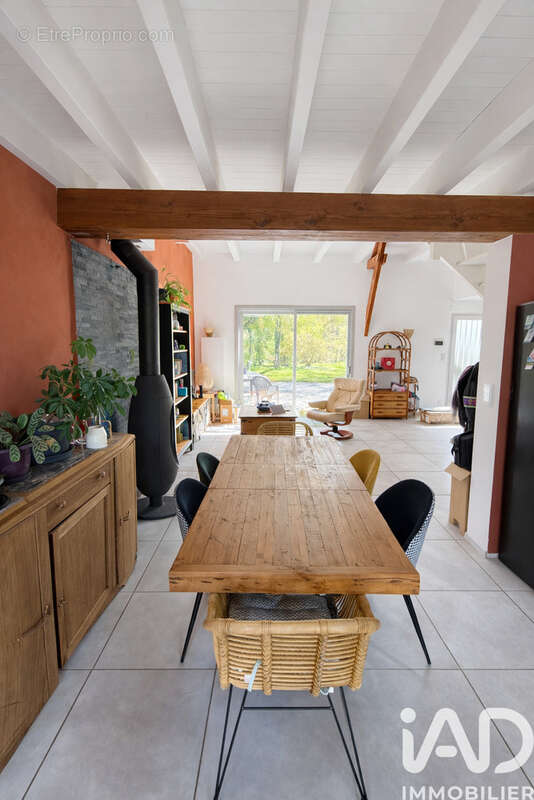 Photo 2 - Maison à SAINT-JUST