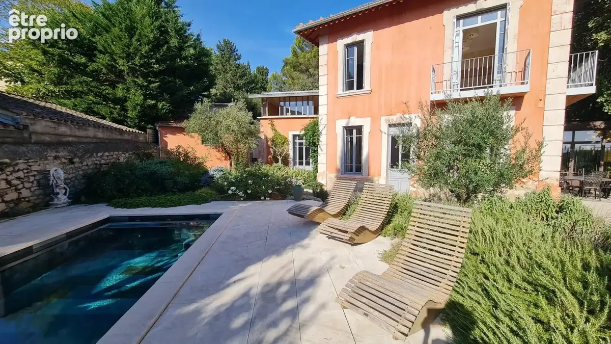 Maison de Maître entièrement rénovée - 202 m2 - 4 chambres - piscine - garage - terrain 600 m2. - photo 3