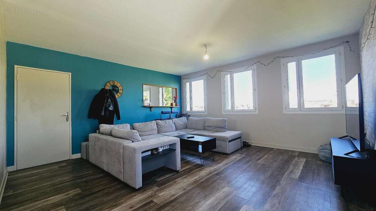 Appartement à SAINT-DOULCHARD