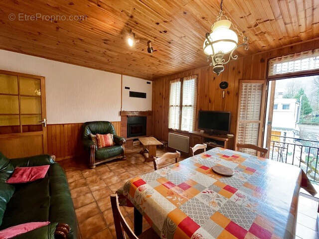 Appartement à SARRANCOLIN