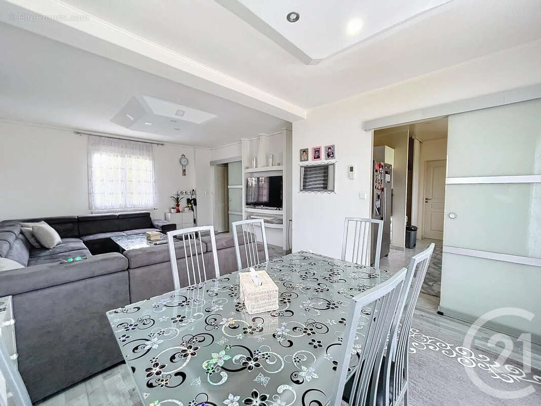 Maison à MAROLLES-SUR-SEINE