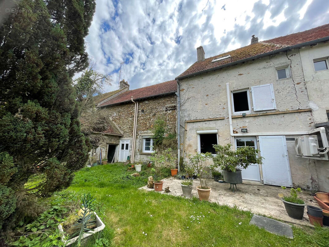 Maison à CHOISY-EN-BRIE