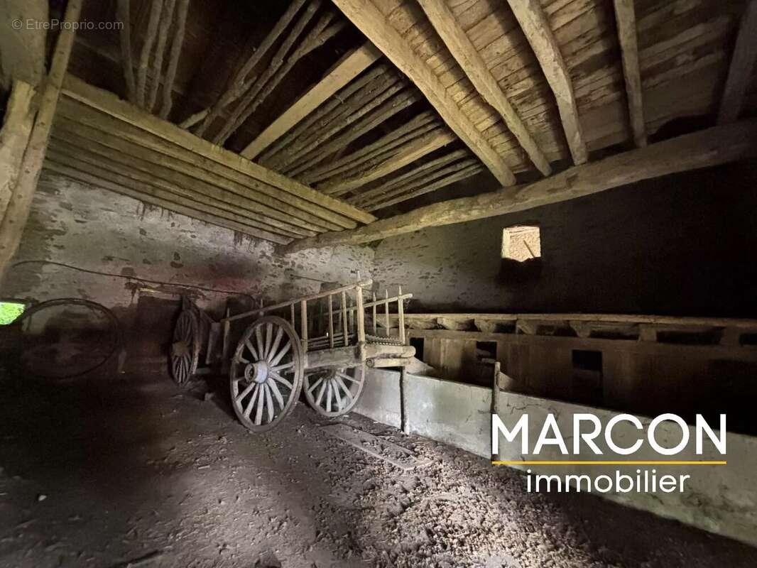 Maison à ARNAC-LA-POSTE