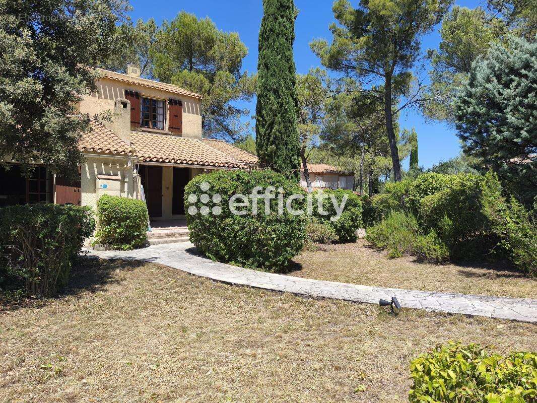 Maison 125 m² à Saint-Clement-De-Riviere  - photo 16