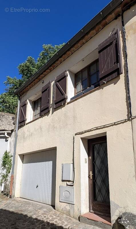 Maison à COLLOBRIERES
