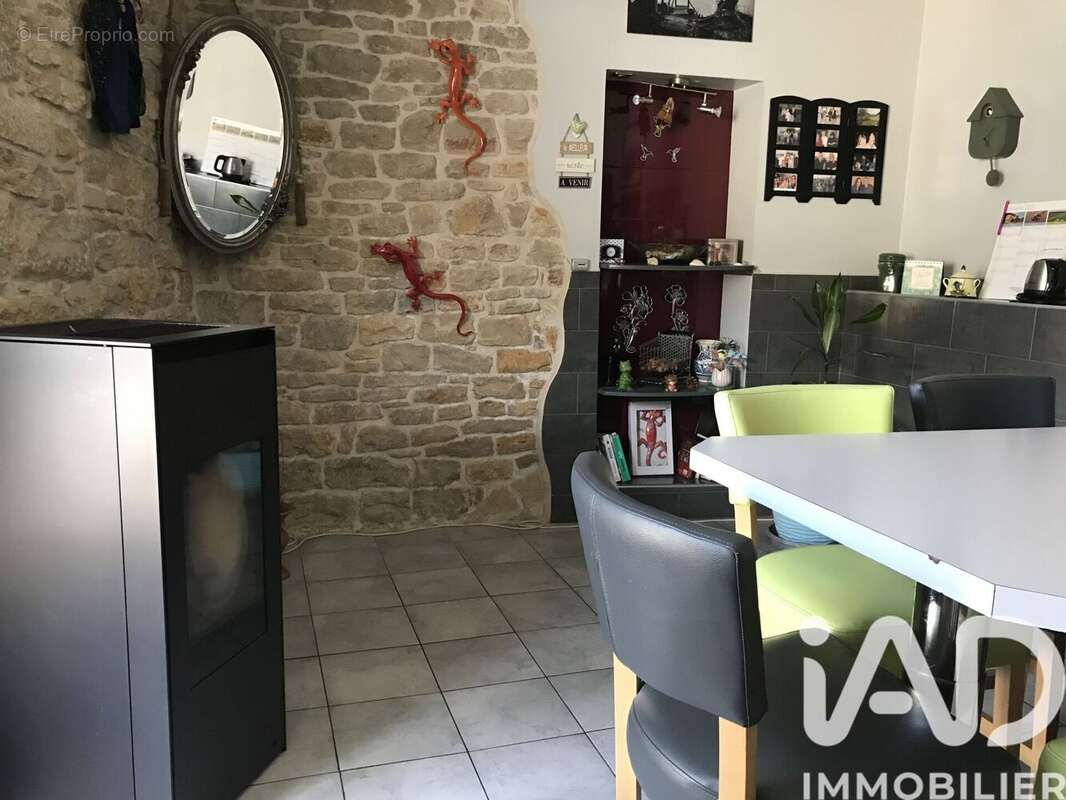 Maison 131 m² à Gevingey  - photo 4