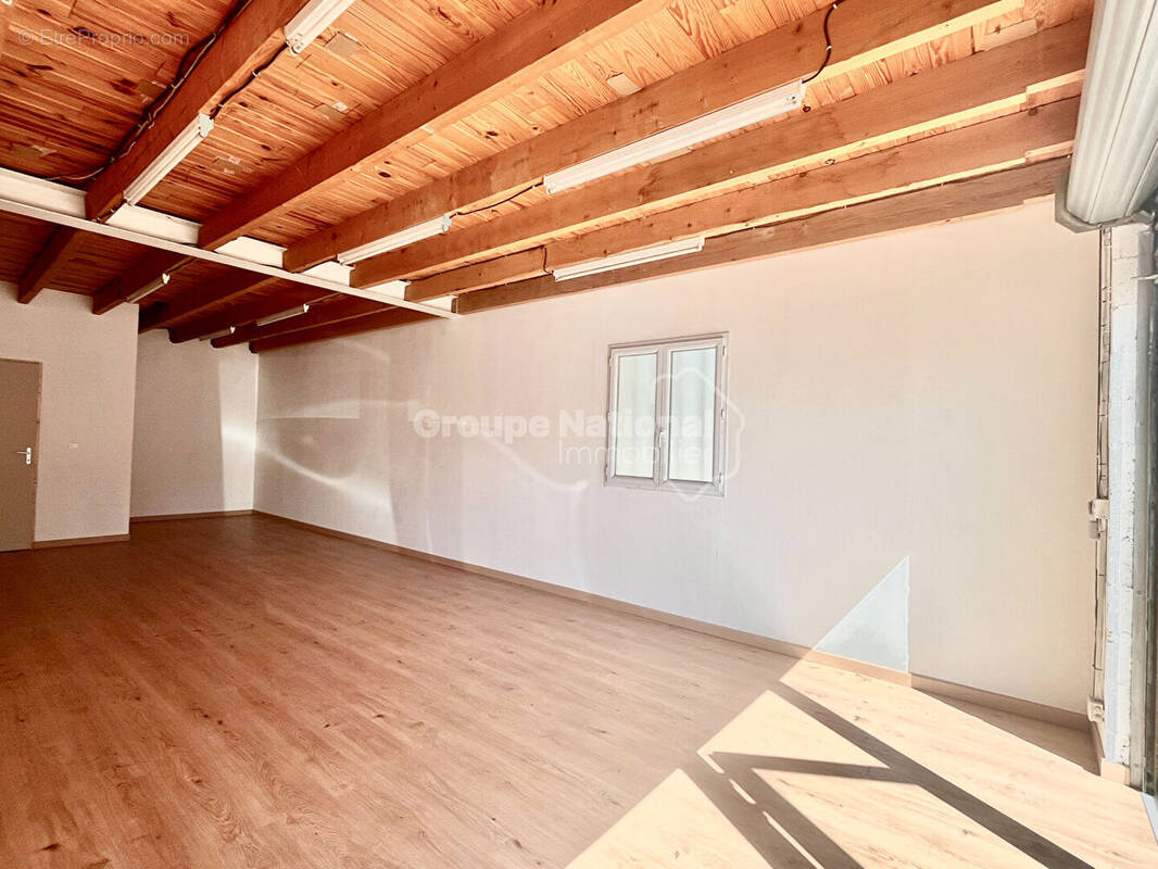 Parking à BARBENTANE