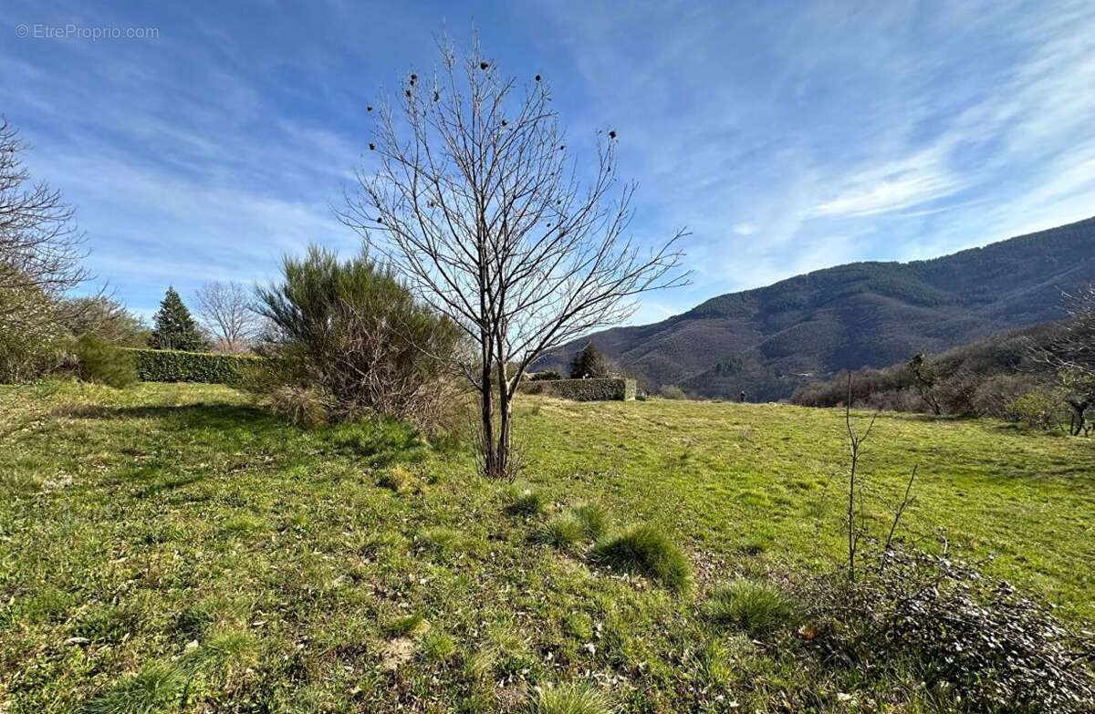 Terrain à LABOULE