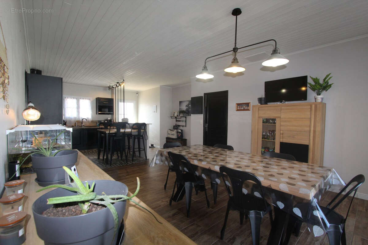 Maison à L&#039;AIGUILLON-SUR-MER