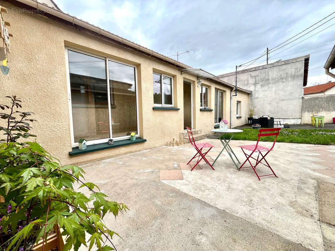 Maison à MONTGERON