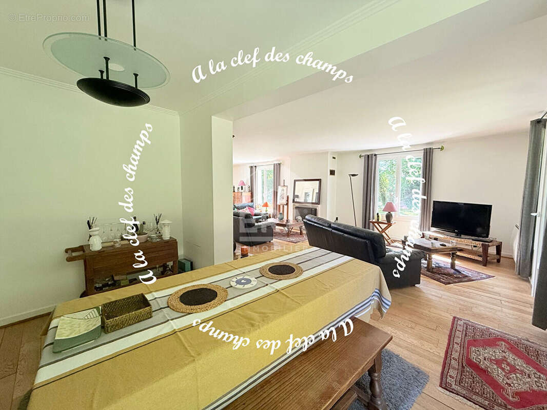 Maison à GIF-SUR-YVETTE