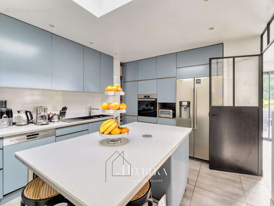 Maison à SAINT-MAUR-DES-FOSSES