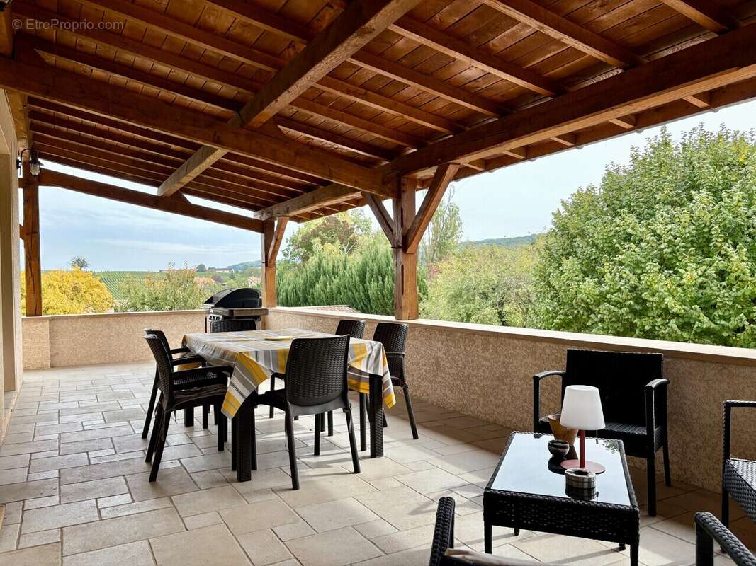 Maison à MONTBELLET