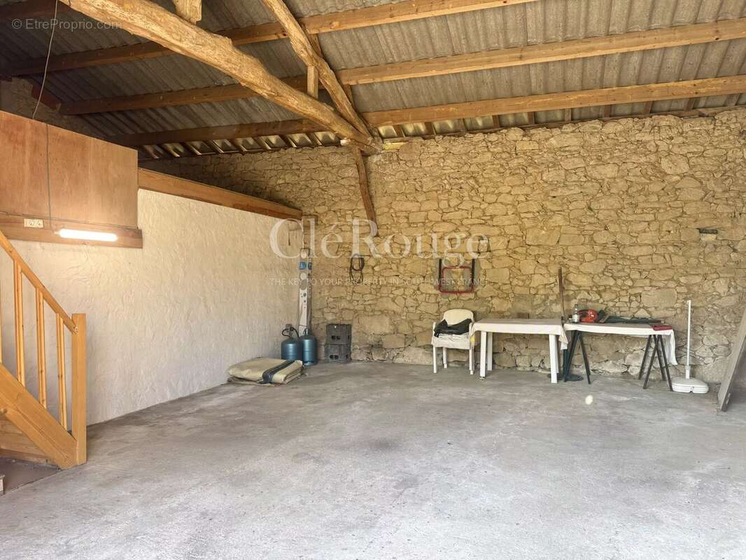 Proche d’Eymet – Maison de plain-pied avec dépendances et piscine - photo 14