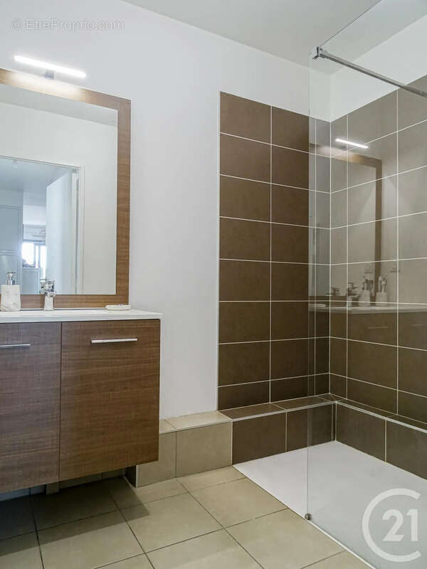 Appartement à LYON-8E