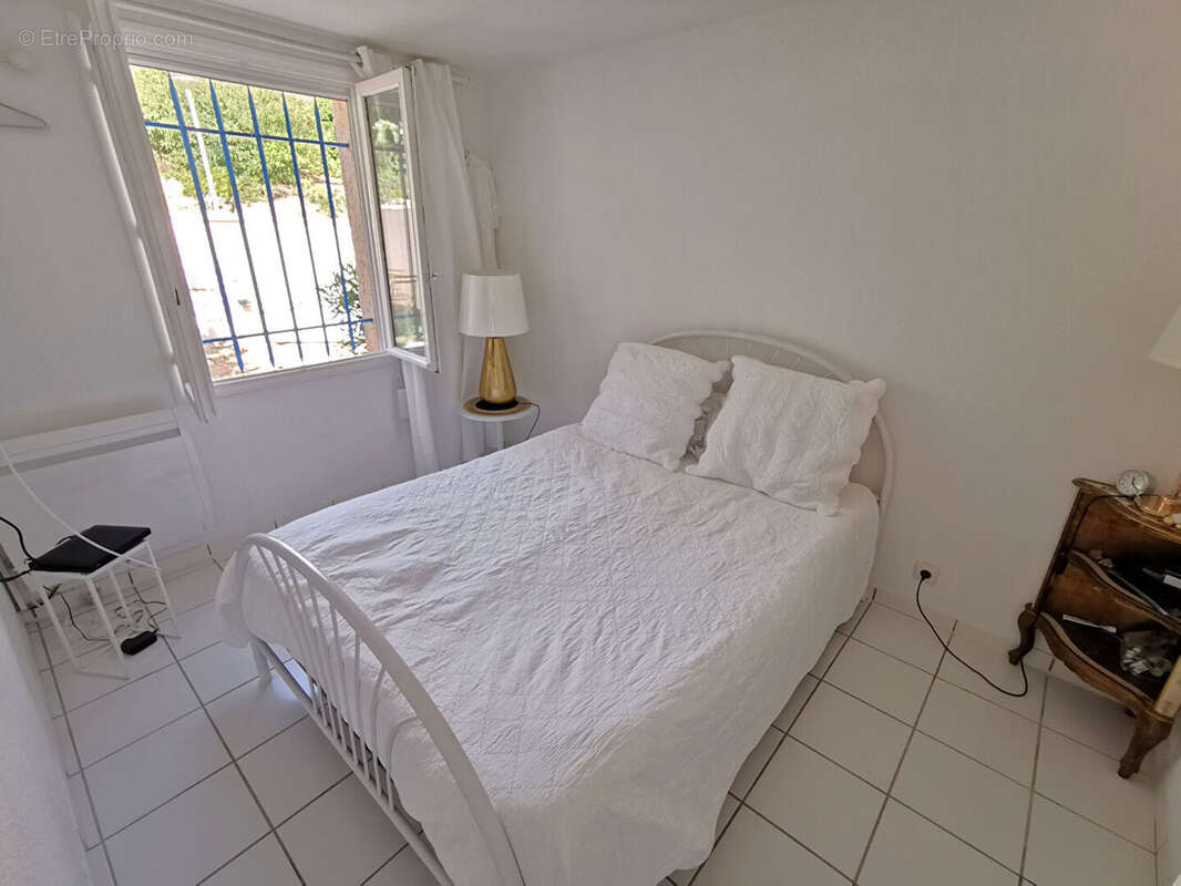 Maison à LES ISSAMBRES