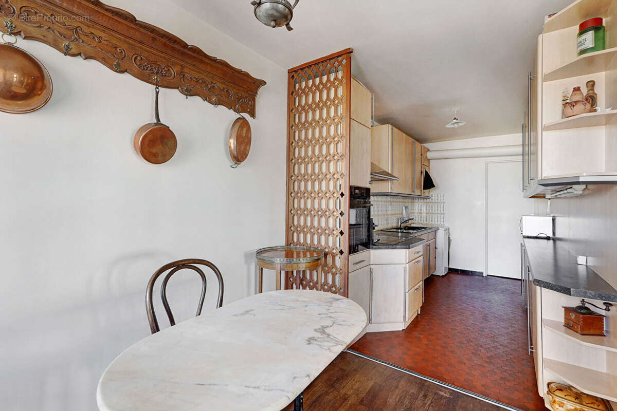 Appartement à PARIS-20E