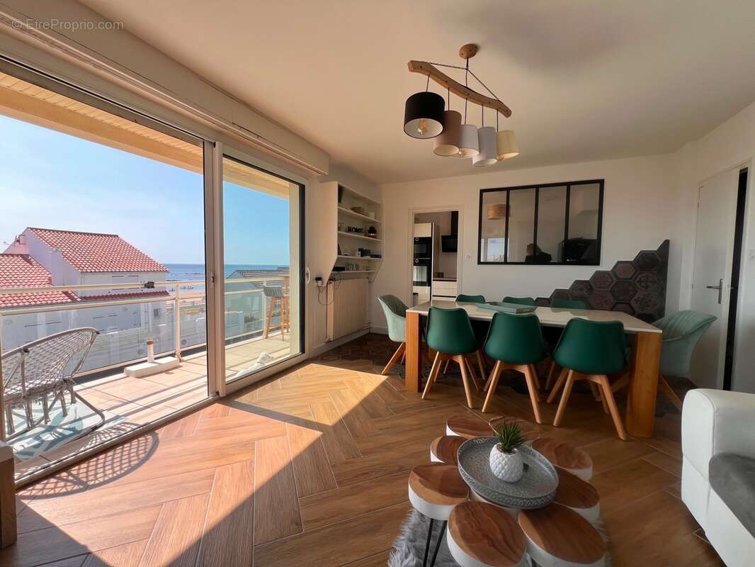 L’Océan pour horizon, une adresse d’exception pour ce bel appartement 85 m2 + Studio 22 m2 !! - photo 8
