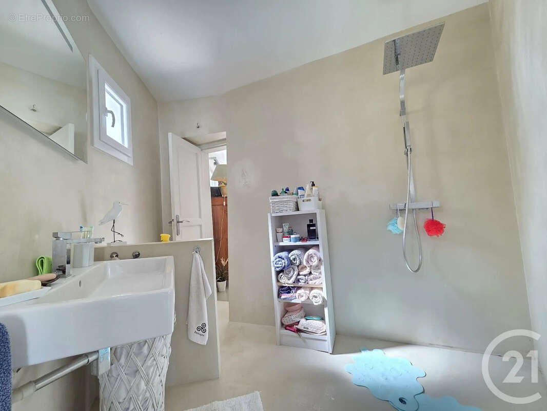 Appartement à LE CASTELLET