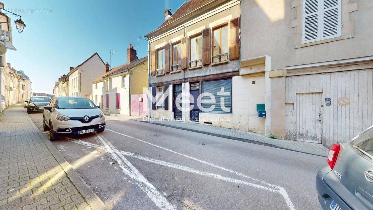 Maison à SEIGNELAY
