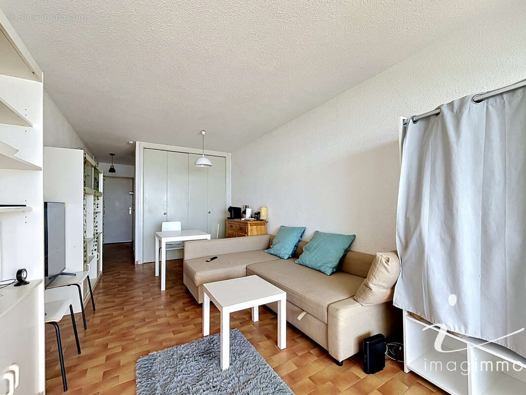 Vente interactive studio avec terrasse acces direct plage - photo 3