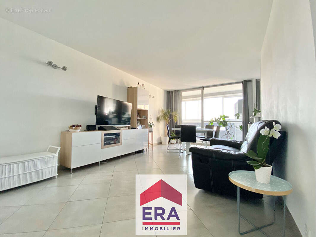 Appartement à SARTROUVILLE